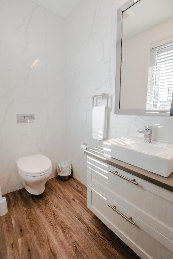 Feonho - Modern 2-Bedroom Central Apartment Cornwall Luaran gambar